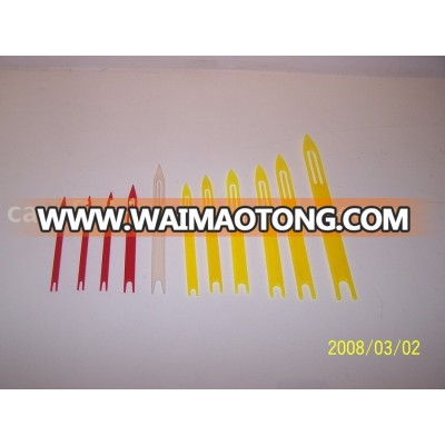 Plastic Weaving Needle